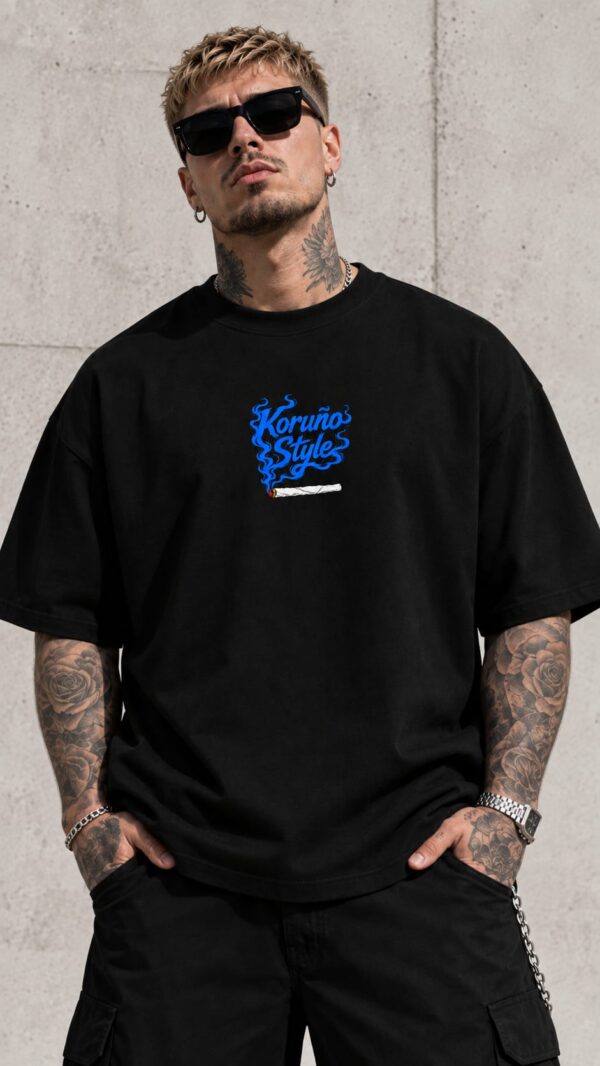 WhatsApp-Image-2026-09-13-at-20.54.57-1.jpeg Camiseta Koruño Style Calavera Fotón Fogata