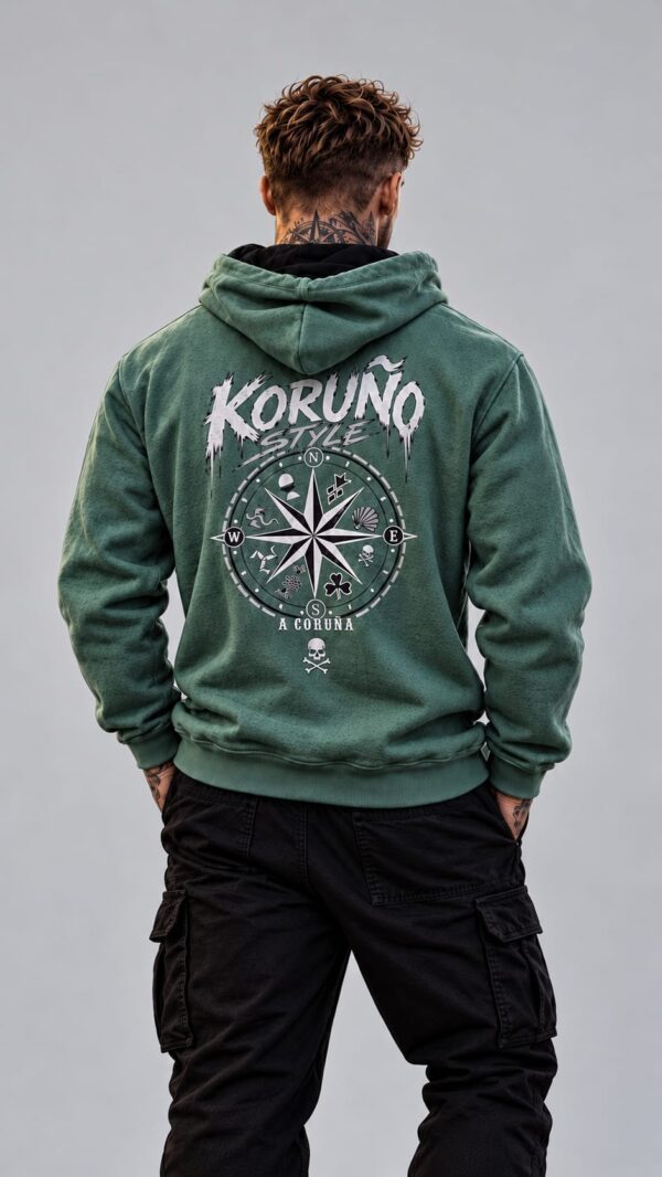 WhatsApp Image 2026-10-21 at 18.36.30 (1) Sudadera Koruño Style Rosa de los Vientos