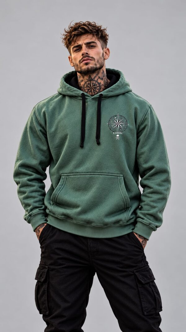WhatsApp Image 2026-10-21 at 18.36.30 Sudadera Koruño Style Rosa de los Vientos